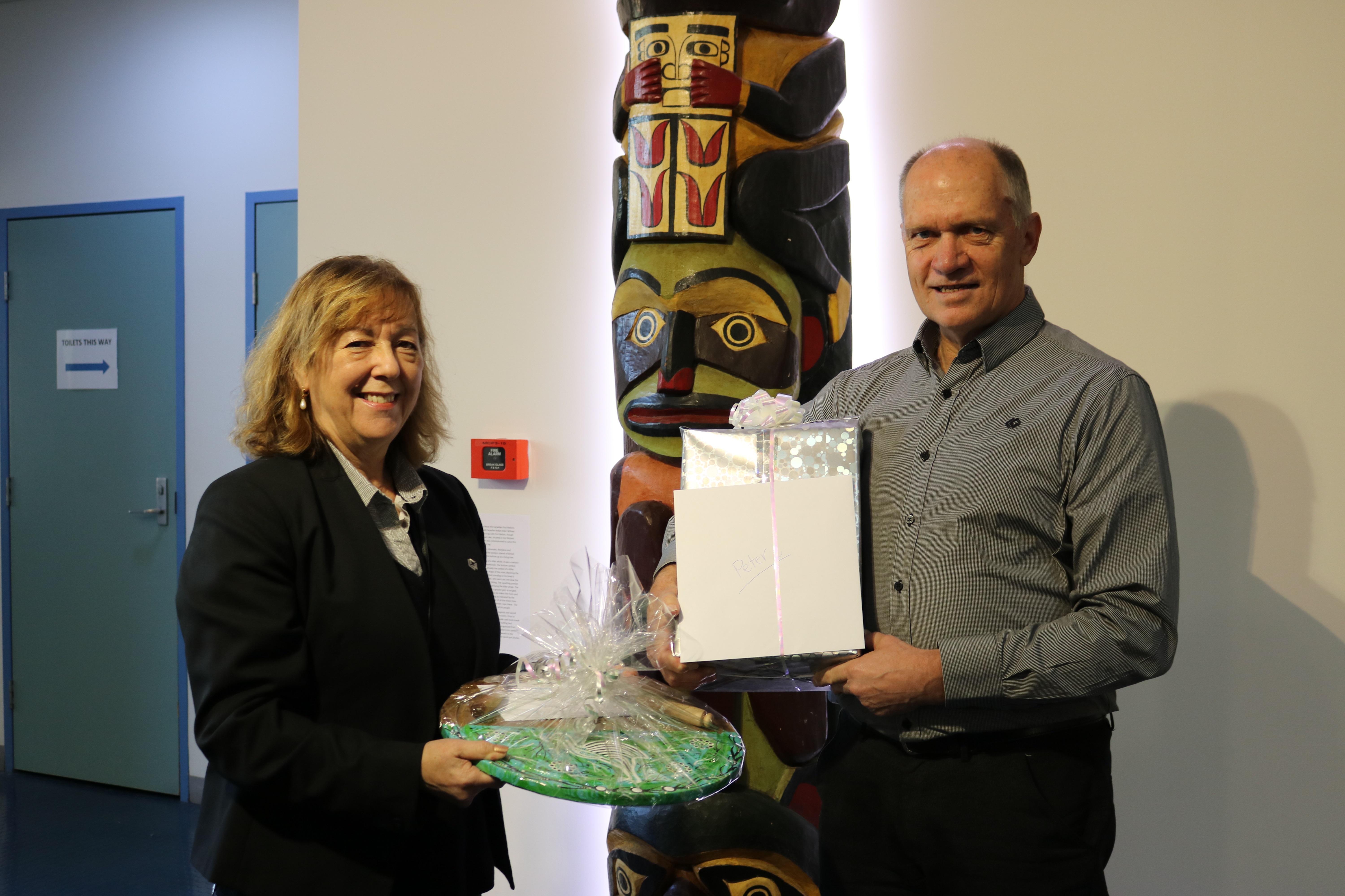 Peter Arnold farewelled by Director Corporate & Community Lynne Walde