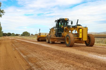 Grader on unsealed roads