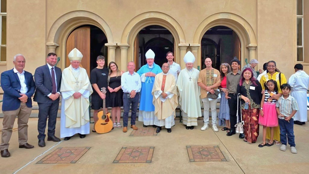 group photo in front of the st marks cathedral